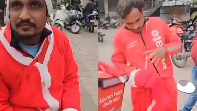 zomato delivery boy santa costume